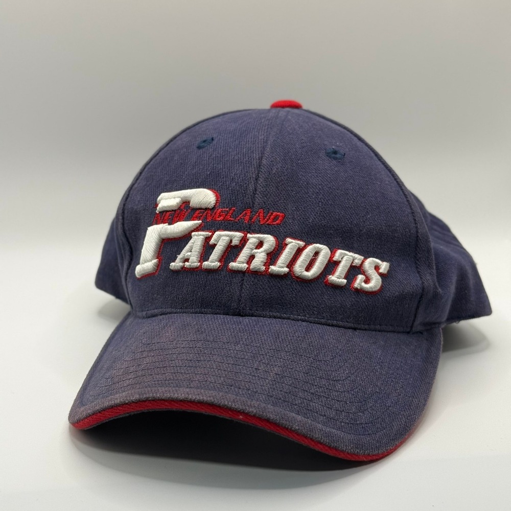Vintage 90s New England Patriots Logo Athletic Strapback Hat - Distressed/Faded